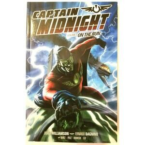 CAPTAIN MIDNIGHT Vol 1 On the Run 1st Edition Paperback Dark Horse Comics OOP